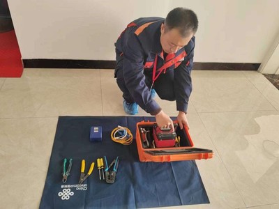 用精湛服务温暖人心 以关爱传递正能量——记山西阳泉联通智家工程师贾鹏征的光纤入户检测服务